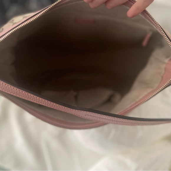 Gucci GG Monogram Canvas Baby Pink Leather Tote - Picture 5 of 6